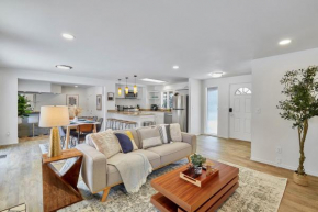 Cozy Bothell Rambler with Office Game room bar and XL Fenced Yard